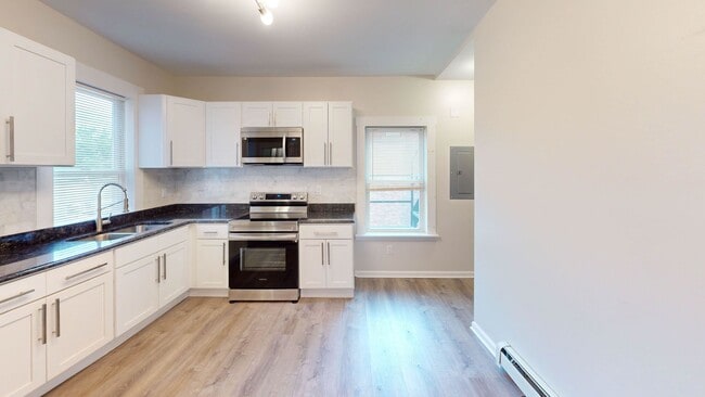Photo - 335 John St Unit 2