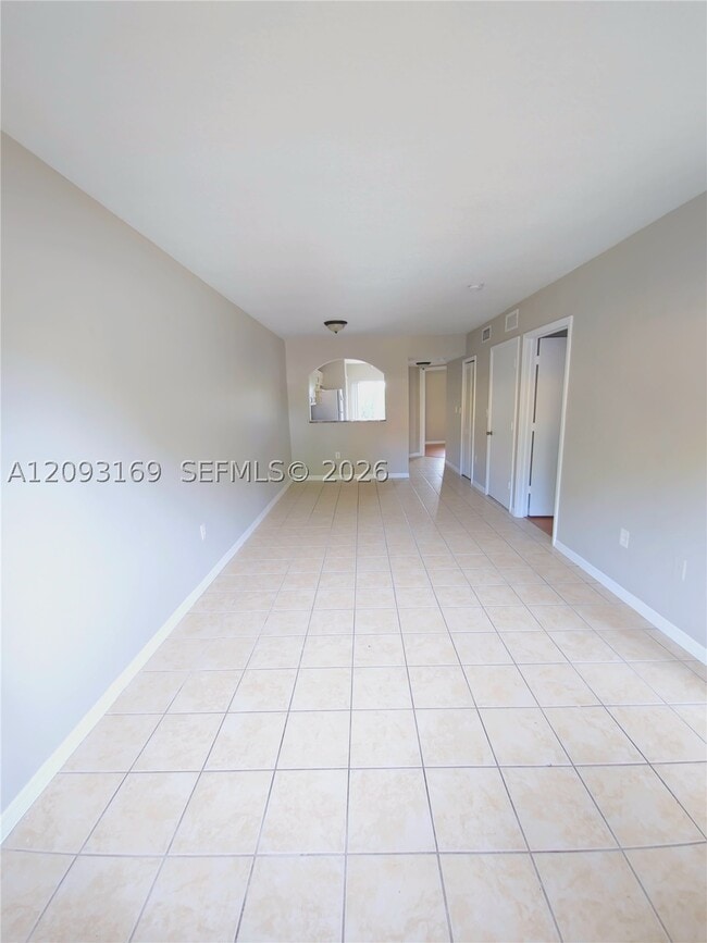 990 NE 33rd Terrace Unit 102