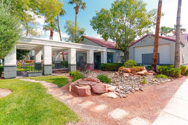 Leasing Office - Cabana Club Apartments