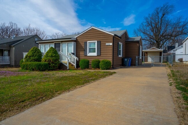 Photo - Charming And Cozy 2 Bedroom Home