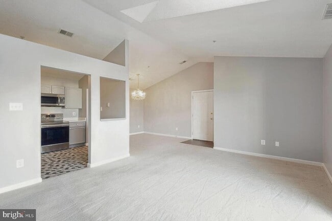 Photo - 157-110 Brookland Terrace Unit 10