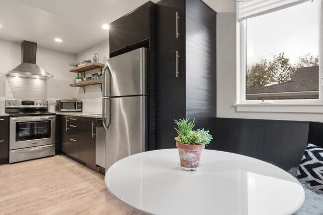 Photo - Furnished Apartment in North End!