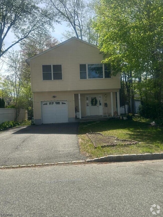 Building Photo - 43 Camden Rd Rental