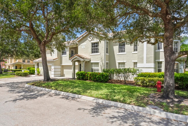 Photo - 166 SW Peacock Blvd Unit 34-201