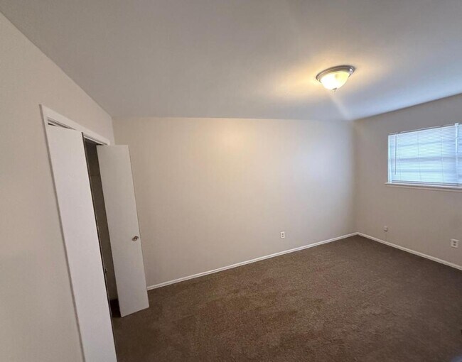 Photo - 1038 N Wells St