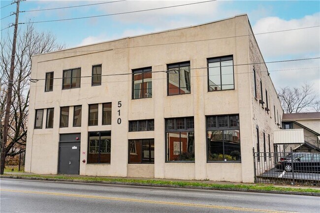 Photo - 510 Whitehall St SW Unit 201