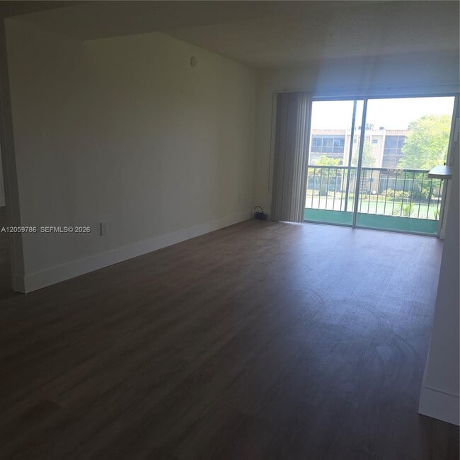 Photo - 8401 SW 107th Ave Unit 312E
