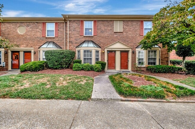 Building Photo - 321 Lakebrink Dr