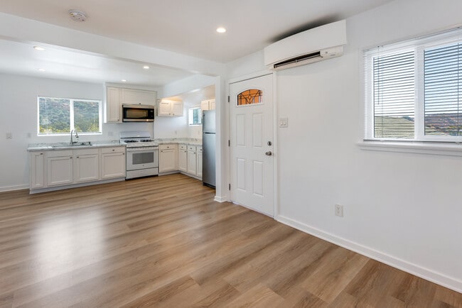 Photo - 6858 Quinton Ln