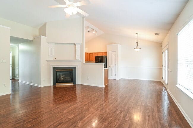 Photo - 1011 Tiger Eye Ave