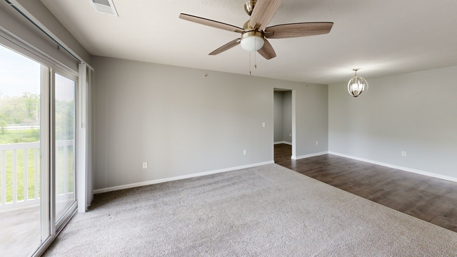 The-Creek-Living-Room.jpg - Brookside Park