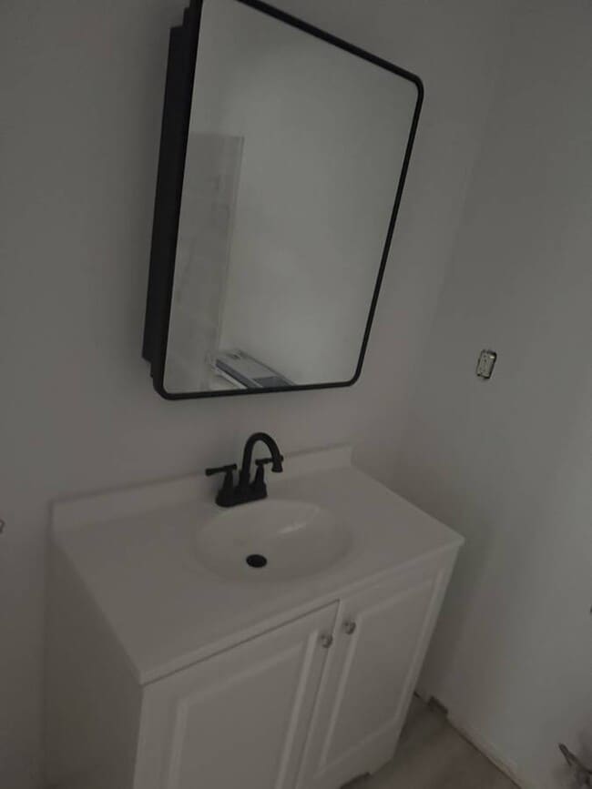 Photo - 522-528 N Alexandria Ave