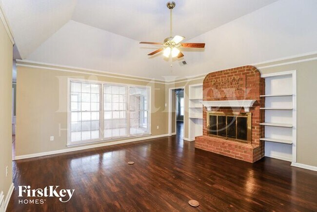 Photo - 1330 Fox Trace Dr