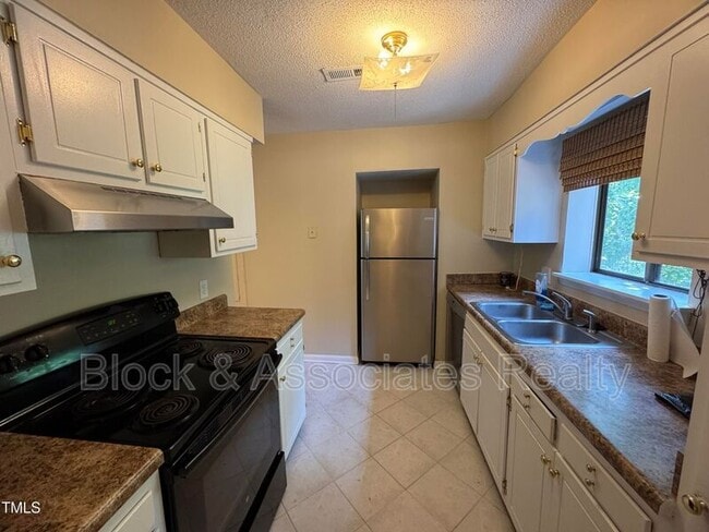 Photo - 5112 Flint Ridge Pl