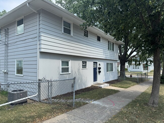 Photo - 5856 Washburn Ave S