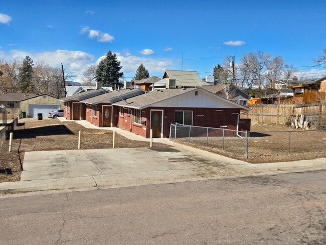 Building Photo - 61-65 S Quitman Unit 61