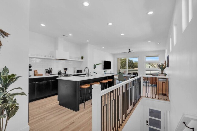 Photo - 1419 Mackerel Ln