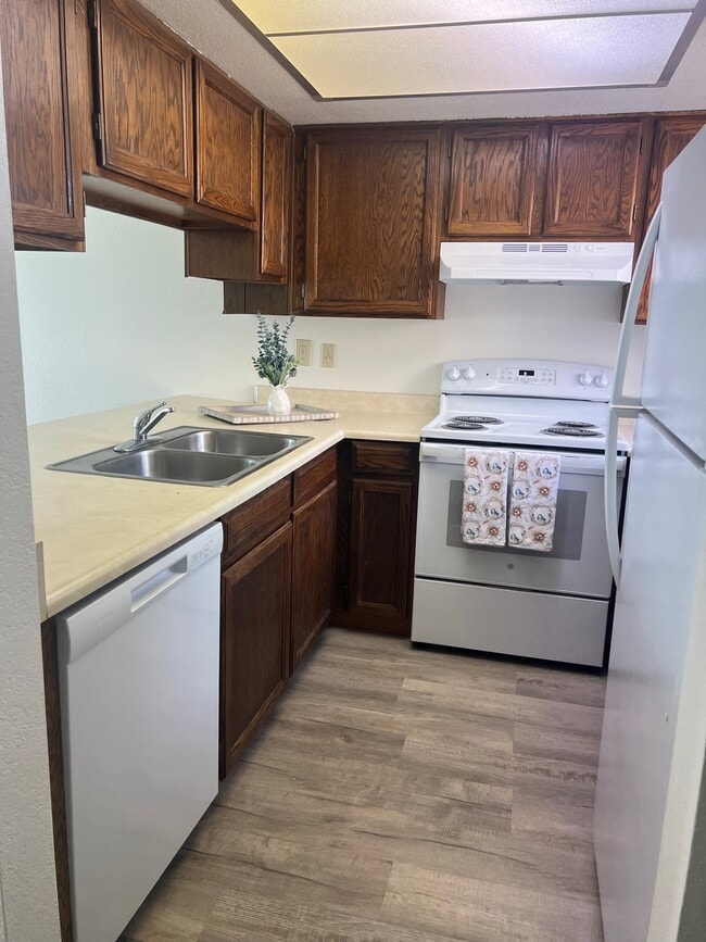 Building Photo - 8257 W Santa Cruz Blvd Unit 2