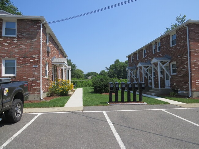 Building Photo - 469 Corey St Unit C