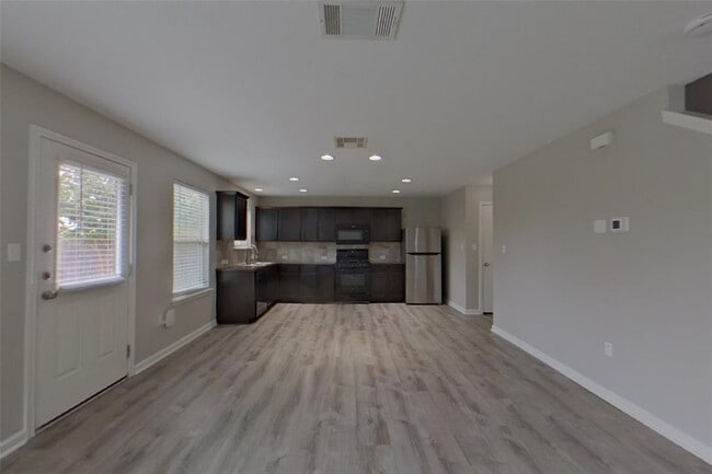 15102 Verela Dr