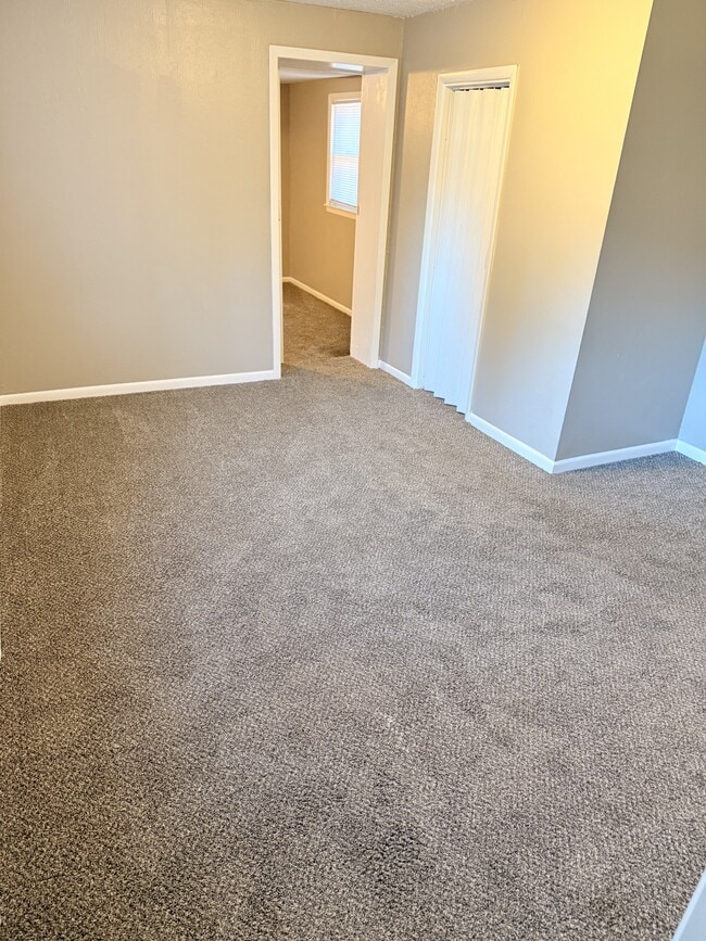 Photo - 2703 Hull Ave