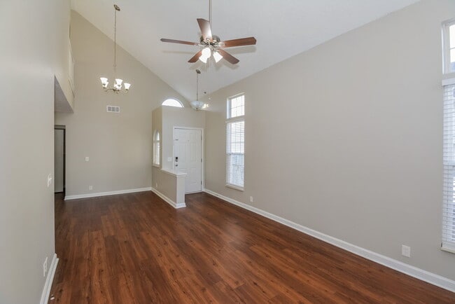 Photo - 4261 Chesney Glen Dr