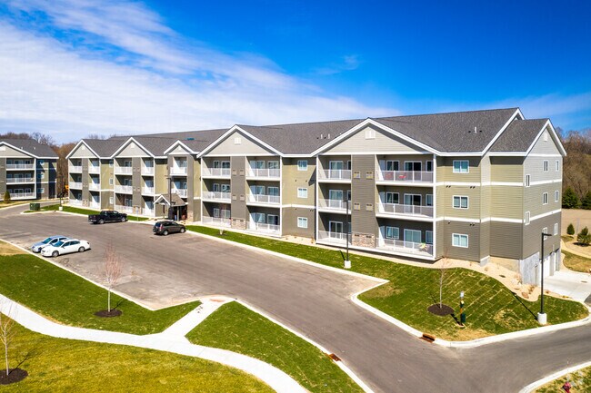 Lake Ridge Apartments