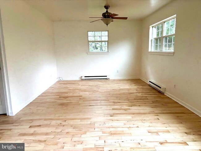 Photo - 19 Walnut St