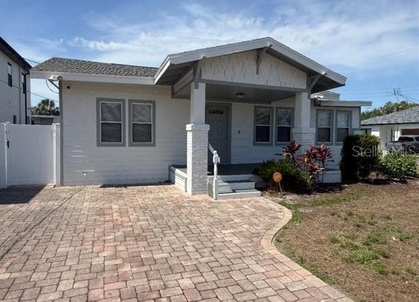 Building Photo - 208 N Tampania Ave