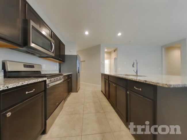 Photo - 31026 W Earll Dr