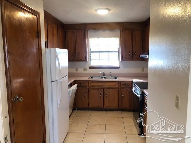 Photo - 830 Christian Dr