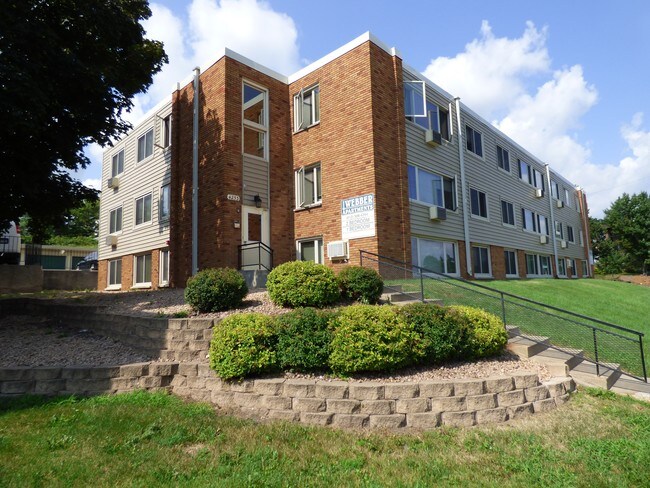 Photo - Webber Apartments