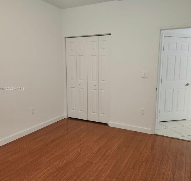 Photo - 11525 NW 71st St