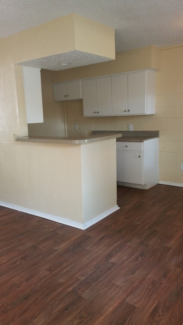 Brentwood Apartments