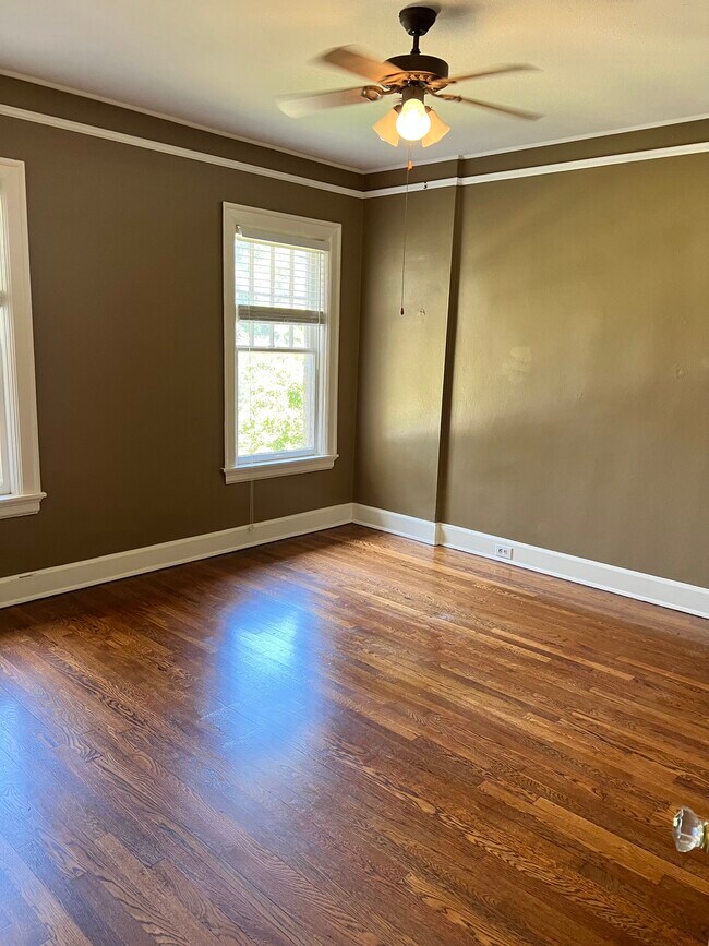 Photo - Windsor Court Apartments