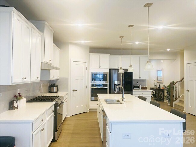 Photo - 3163 Streamside Dr