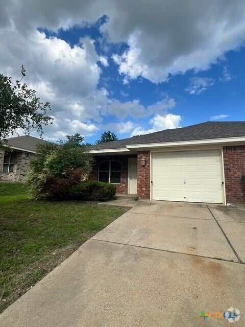 Building Photo - 607 Olaf Dr Rental