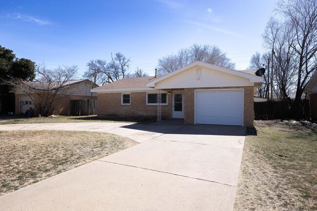 Photo - 2809 61st St