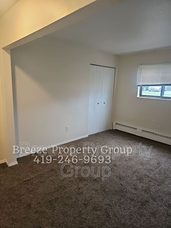 Photo - 4912 Douglas Rd