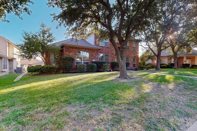 Photo - Spacious & Stylish Home in Quail Run-North...