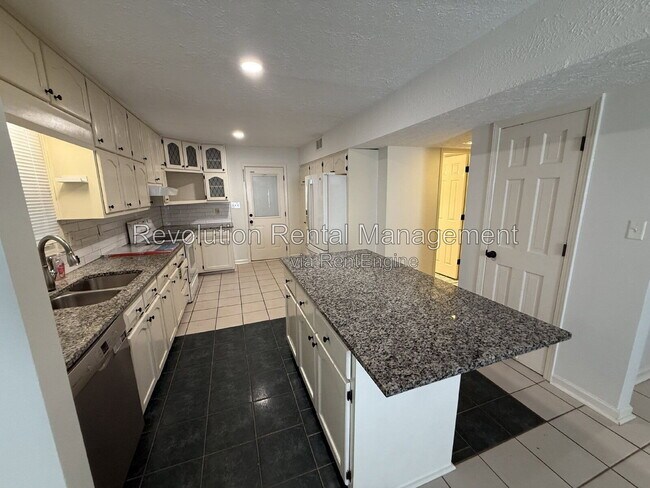 Photo - 115 Hickory Ave