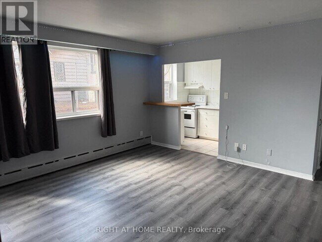 Photo - 115 Eighth St Unit 5