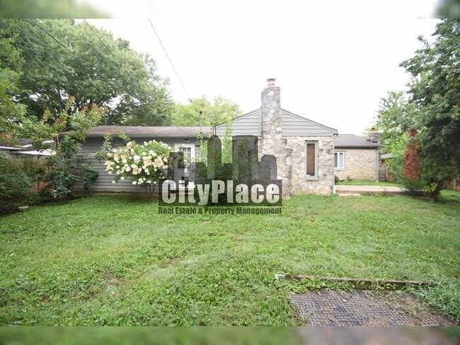 Photo - 11011 Broadway St