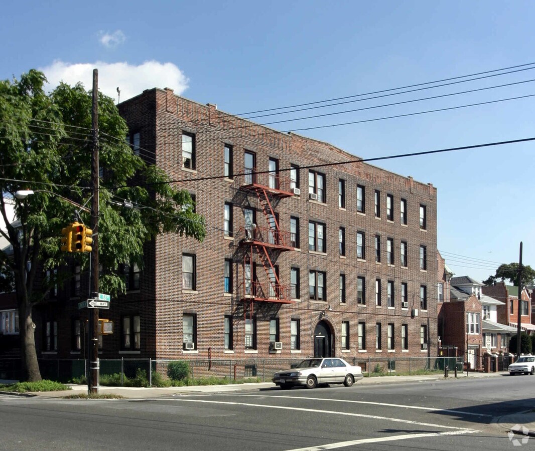 Photo - 820 Linden Blvd Apartments