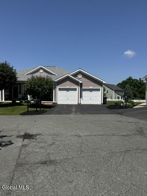 15 Patroon Pointe Dr