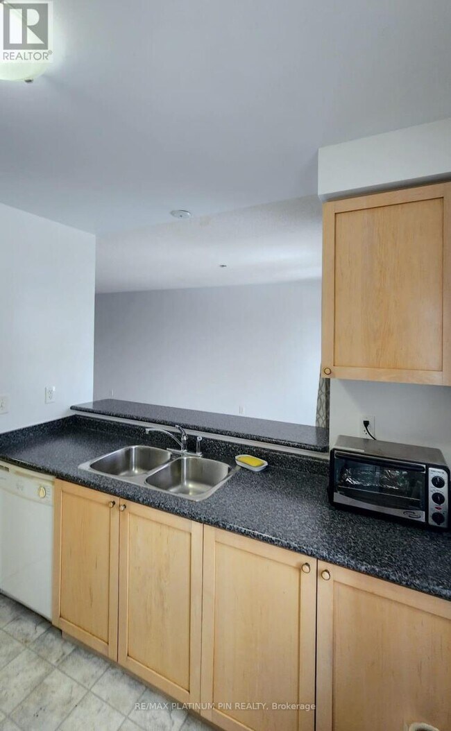 Photo - 3165 Stornoway Cir