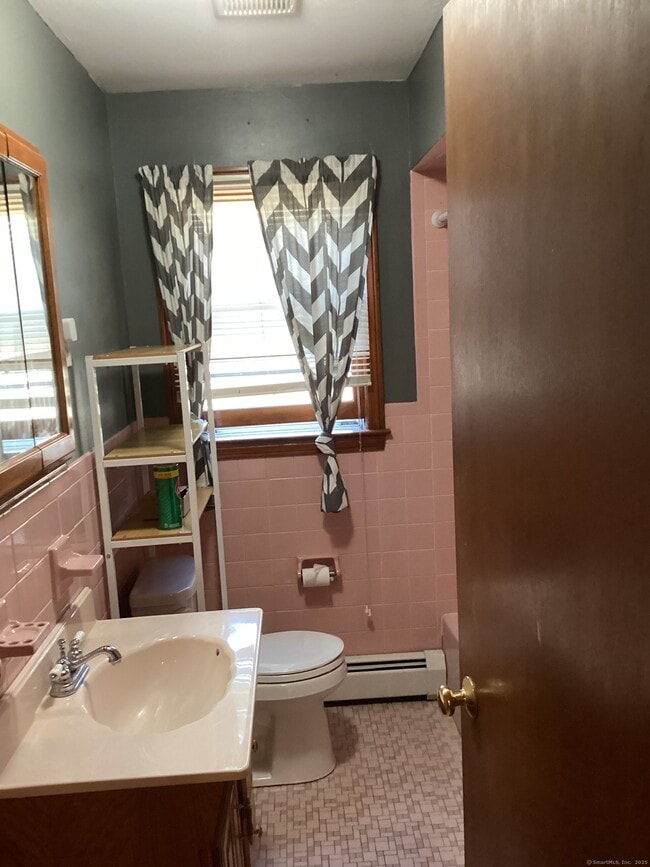 Photo - 124 Elizabeth Ann Dr