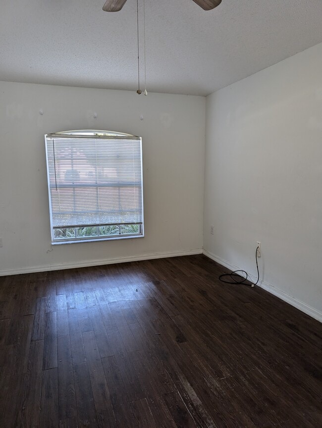 Photo - 2791 Summerfield St