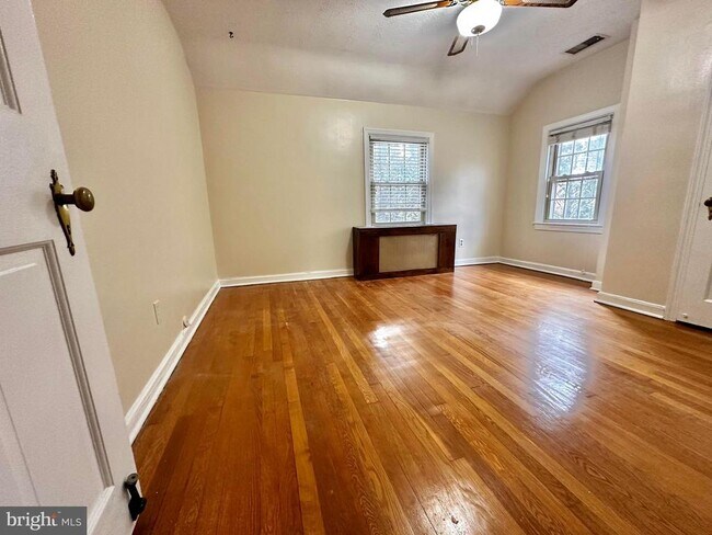 Photo - 2701 13th St S