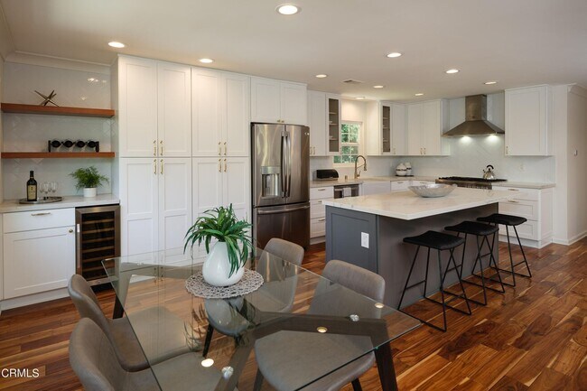 Photo - 1721 La Loma Rd